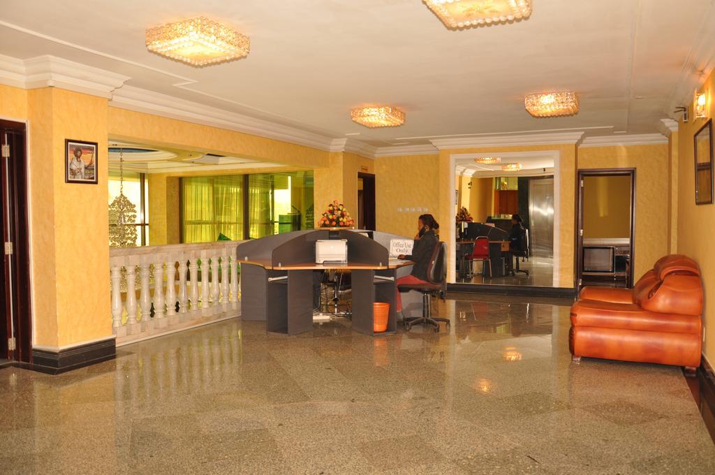 Empire Addis International Hotel Экстерьер фото